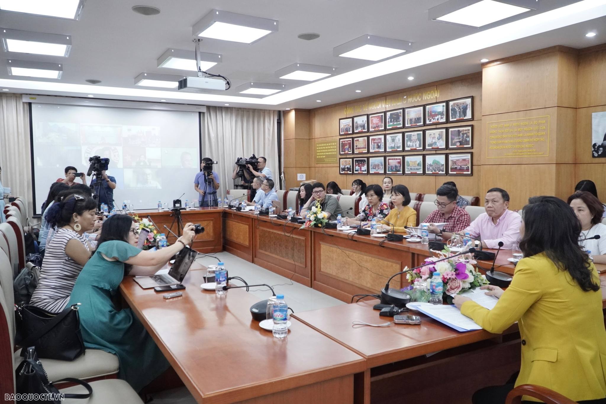 Sắp diễn ra 'Hội nghị Diên Hồng' của người Việt Nam ở nước ngoài Sắp diễn ra 'Hội nghị Diên Hồng' của người Việt Nam ở nước ngoài