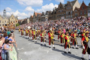 Belgian stilt walkers to perform at Hue Festival 2024