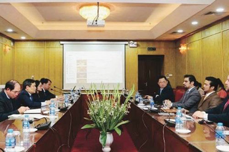 Mr. Mai Vu Minh in a meeting with Deputy Minister Vu Dai Thang, Ministry of Planning and Investment (2018).