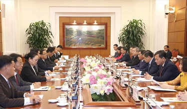 Vietnam, Laos top Party inspection officials hold talks in Hanoi