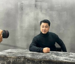 Lý Hùng giảm cân, thực hiện bộ ảnh phong cách Hàn Quốc tại trường quay