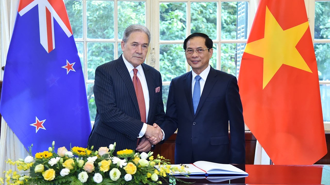 Vietnam is very important to New Zealand: Interview with Deputy PM Winston Peters