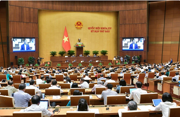 Deputy PM suggests building Vietnam's own commercial platform at Q&A session