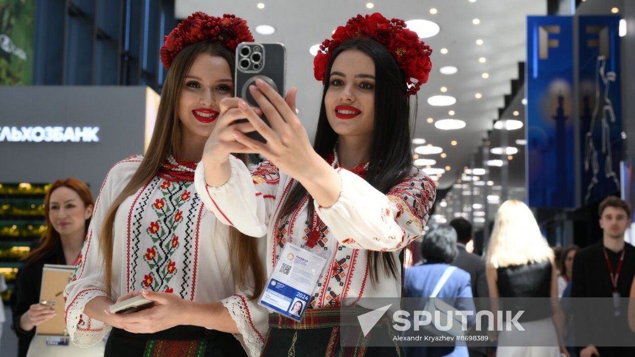 Khai mạc SPIEF 2024: Chiêm ngưỡng độ 'sang xịn mịn' nước Nga đãi khách tại Diễn đàn Kinh tế quốc tế St. Petersburg