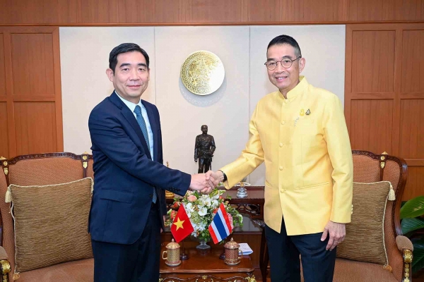 ประเทศไทยยังคงให้ความสำคัญกับความเป็นหุ้นส่วนทางยุทธศาสตร์ที่เพิ่มขึ้นกับเวียดนาม