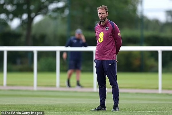 HLV Gareth Southgate đặt niềm tin vào hậu vệ MU Luke Shaw