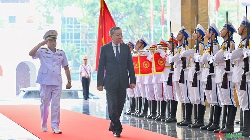 Chủ tịch nước Tô Lâm: Quân chủng Hải quân cần tiếp tục thực hiện tốt vai trò nòng cốt trong xây dựng nền quốc phòng toàn dân