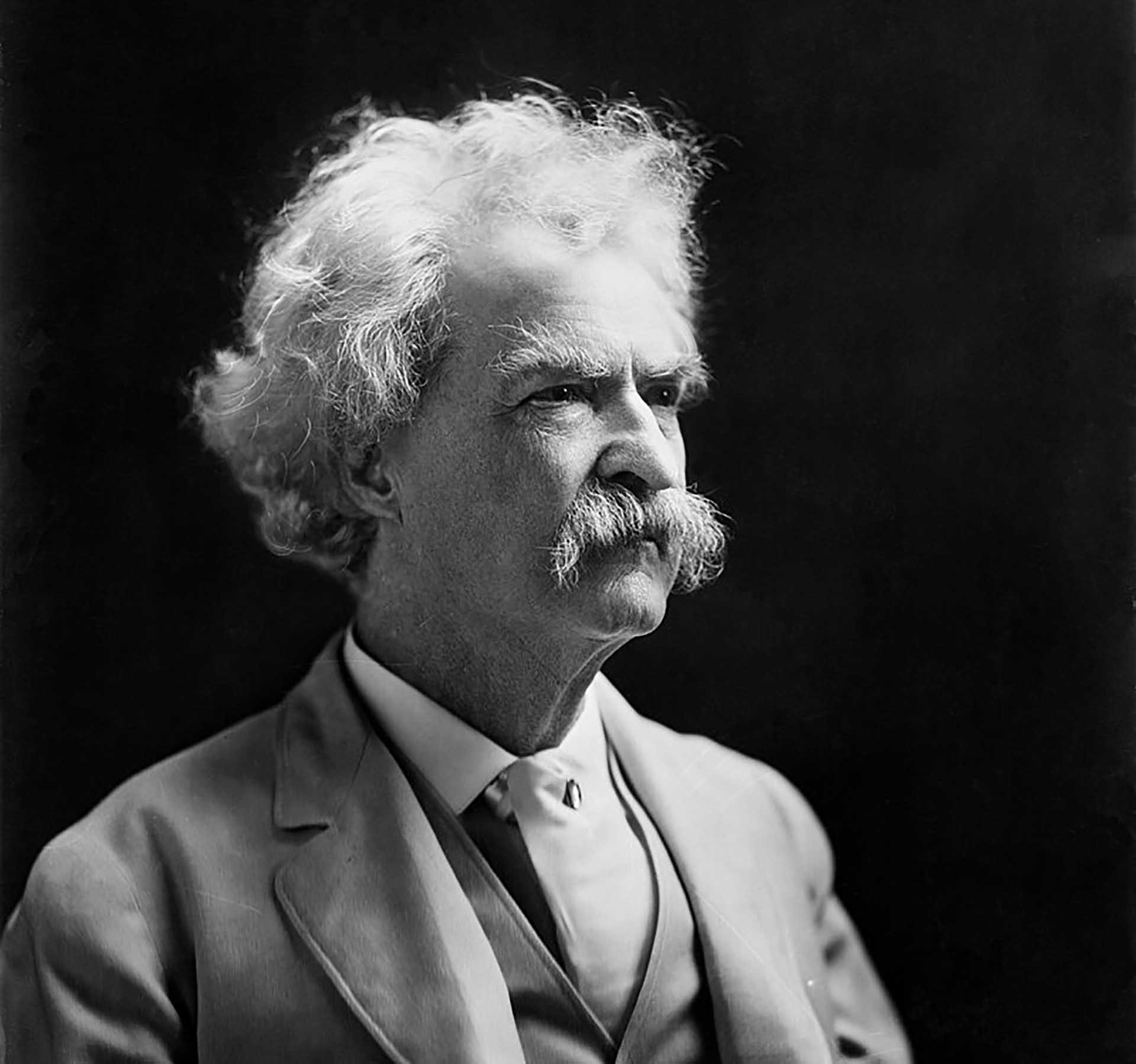 Nhà văn Mark Twain.