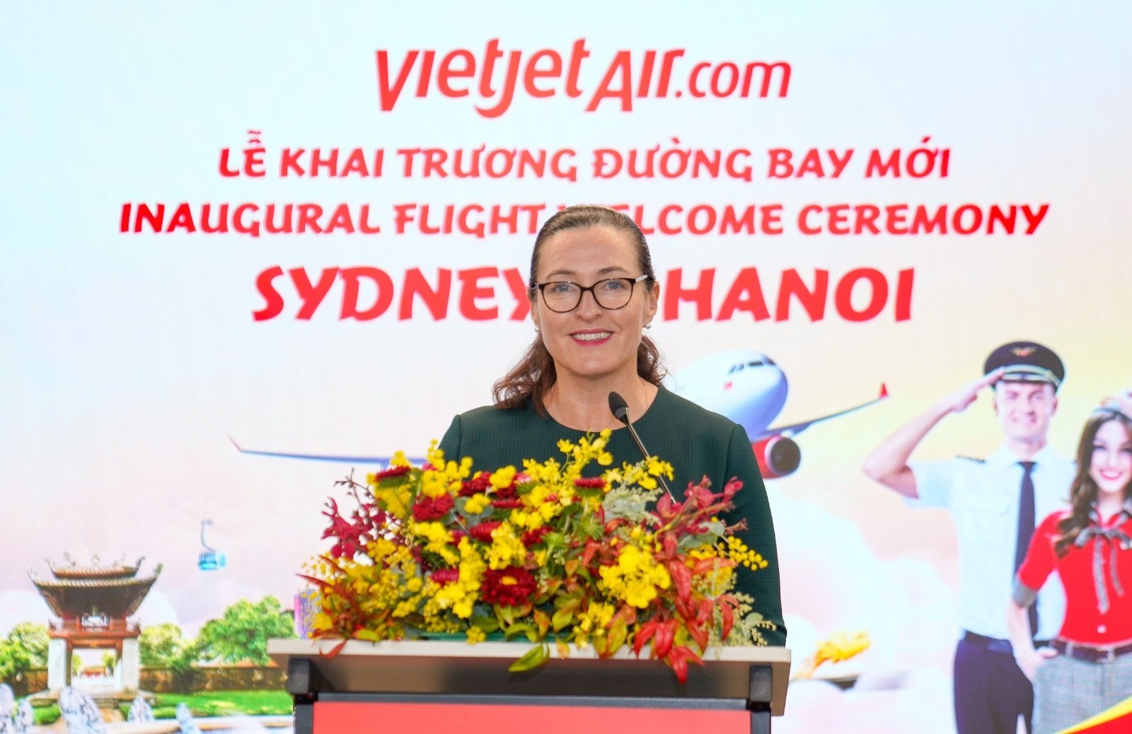 Bà Kathryn Illy - Tổng giám đốc phụ trách Marketing, Destination New South Wales - tổ chức trực thuộc chính quyền bang New South Wales chào mừng đường bay mới của Vietjet