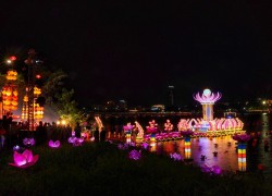 Tuần lễ Festival Huế 2024: Ngắm khung cảnh lung linh đêm hội hoa đăng và thưởng thức ẩm thực chay đặc sắc