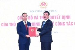 Trao quyết định bổ nhiệm ông Nguyễn Hoàng Long làm Thứ trưởng Bộ Công thương
