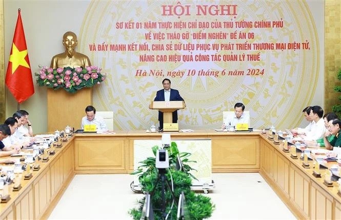 PM Pham Minh Chinh demands stronger implementation of project on resident data