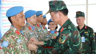 Lực lượng gìn giữ hòa bình Việt Nam đón nhận huy chương cao quý của Phái bộ UNISFA