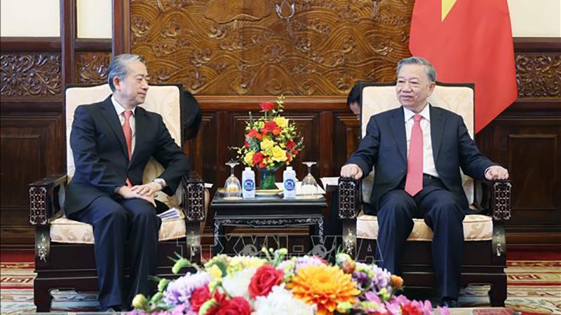 Chủ tịch nước Tô Lâm tiếp Đại sứ Trung Quốc tại Việt Nam Hùng Ba. (Nguồn: TTXVN)