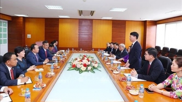 Cambodian Minister of Inspection visits Inspector Training College