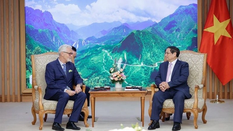 Prime Minister Pham Minh Chinh receives outgoing German Ambassador Guido Hildner