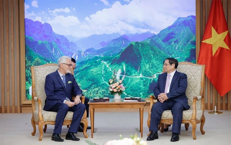 Prime Minister Pham Minh Chinh receives outgoing German Ambassador Guido Hildner