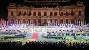 Hue International Arts Festival Week draws over 100,000 visitors