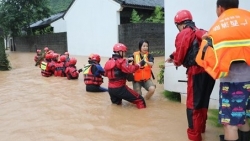 Trung Quốc: Lũ lụt nghiêm trọng tại miền Nam và miền Đông giao thông tê liệt