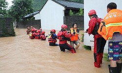 Trung Quốc: Lũ lụt nghiêm trọng tại miền Nam và miền Đông, giao thông tê liệt