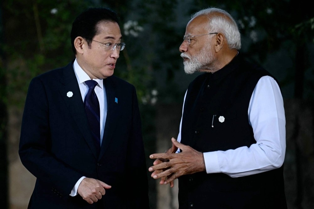 Thủ tướng Nhật Bản Kishida Fumio và người đồng cấp Ấn Độ Narendra Modi gặp nhau bên lề Hội nghị thượng đỉnh G7 ở Italy ngày 15/6. (Nguồn: AFP-JIJI)