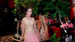 Hoa hậu sắc đẹp hoàn vũ Thanh Hằng quyến rũ với bộ ảnh tại Rose villa