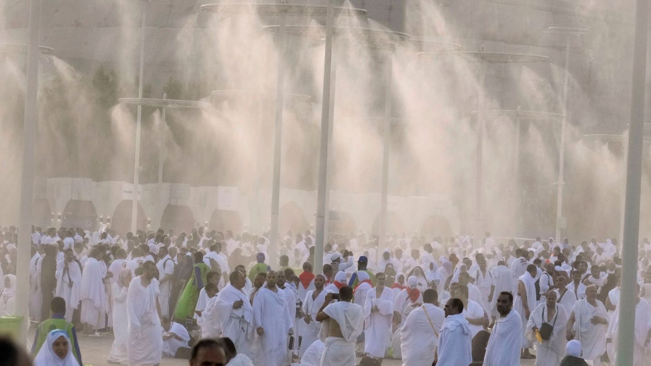 Dự lễ hành hương Hajj ở Saudi Arabia giữa trời nắng nóng như thiêu đốt, 14 người Jordan thiệt mạng