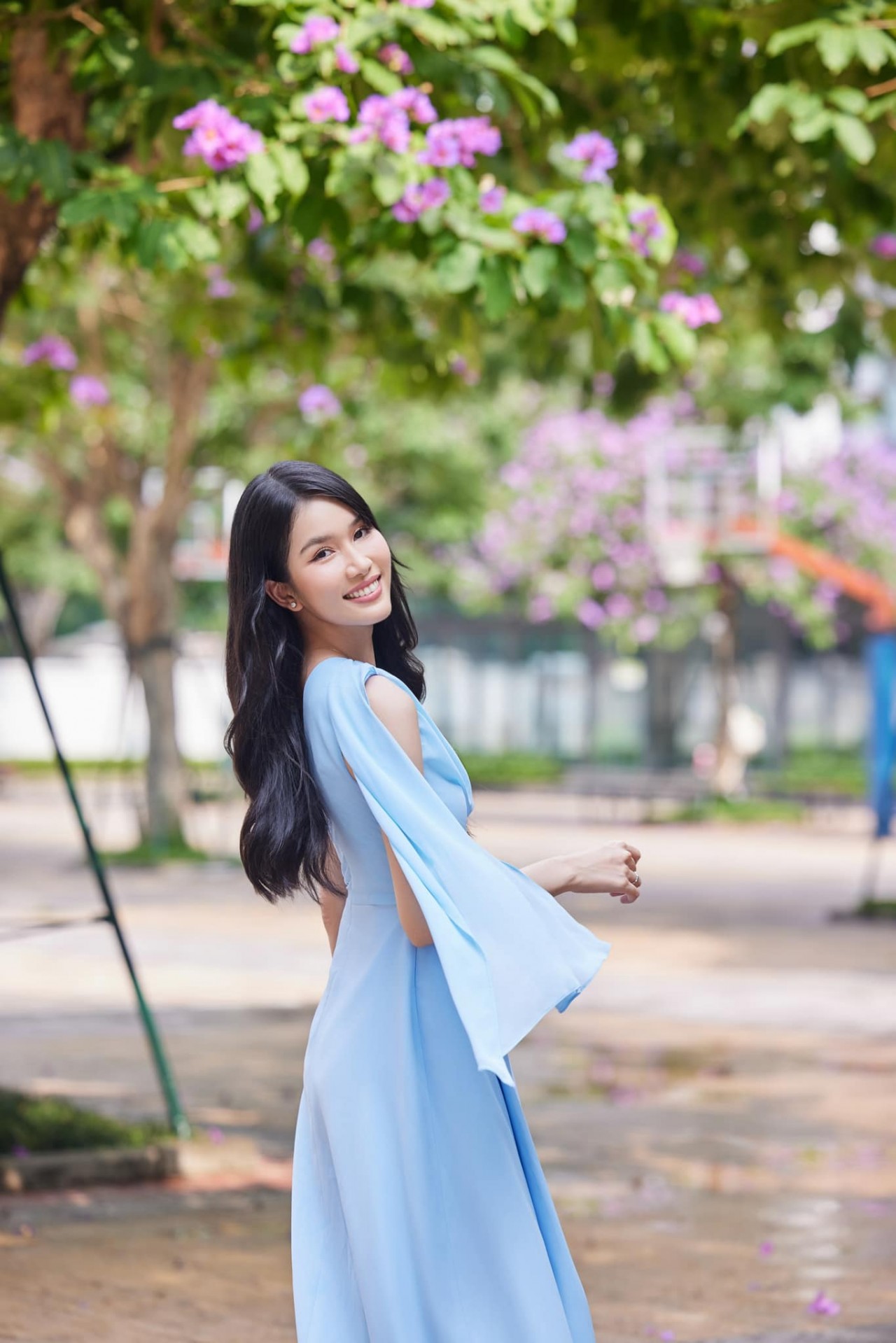Á hậu Phương Anh