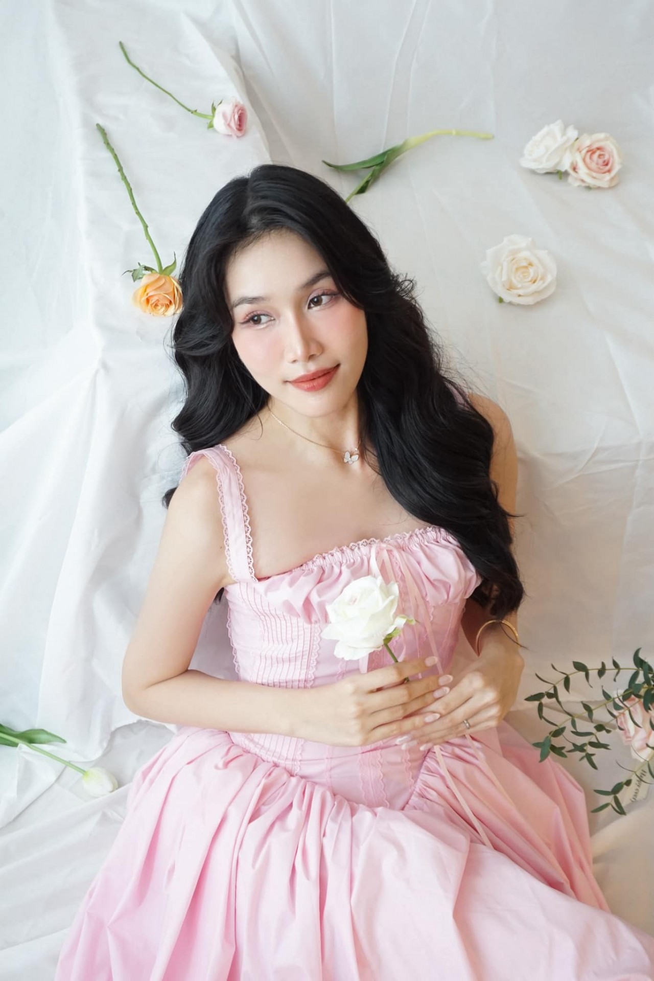 Á hậu Phương Anh