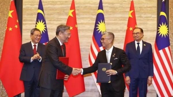 Malaysia-Trung Quốc trao đổi 14 văn kiện hợp tác
