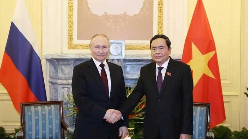 Chủ tịch Quốc hội Trần Thanh Mẫn hội kiến Tổng thống Nga Vladimir Putin