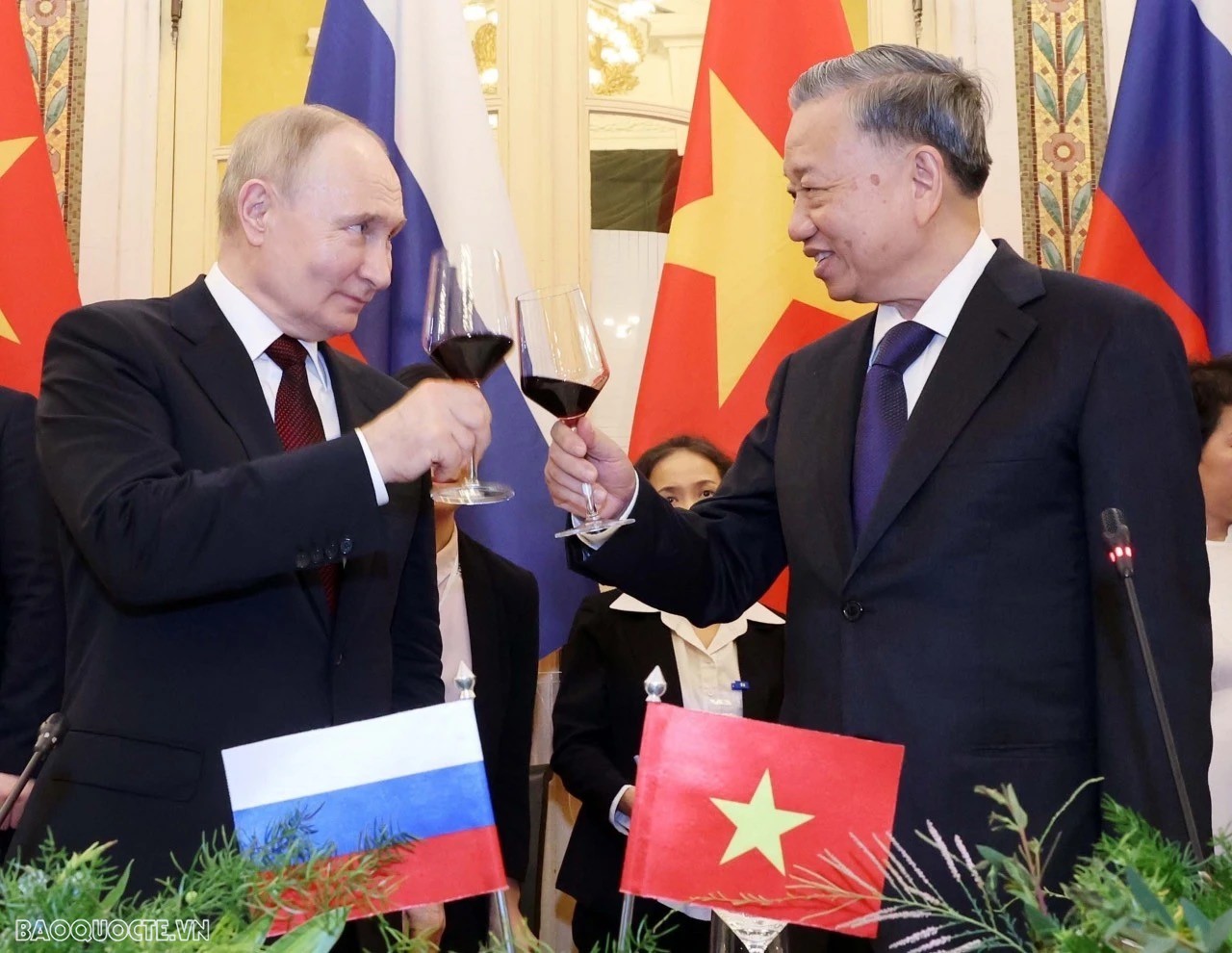 President To Lam hosts banquet in honour of Russian President Vladimir Putin