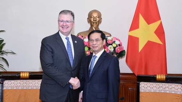 Vietnam backs the US to strengthen cooperation with the region: FM