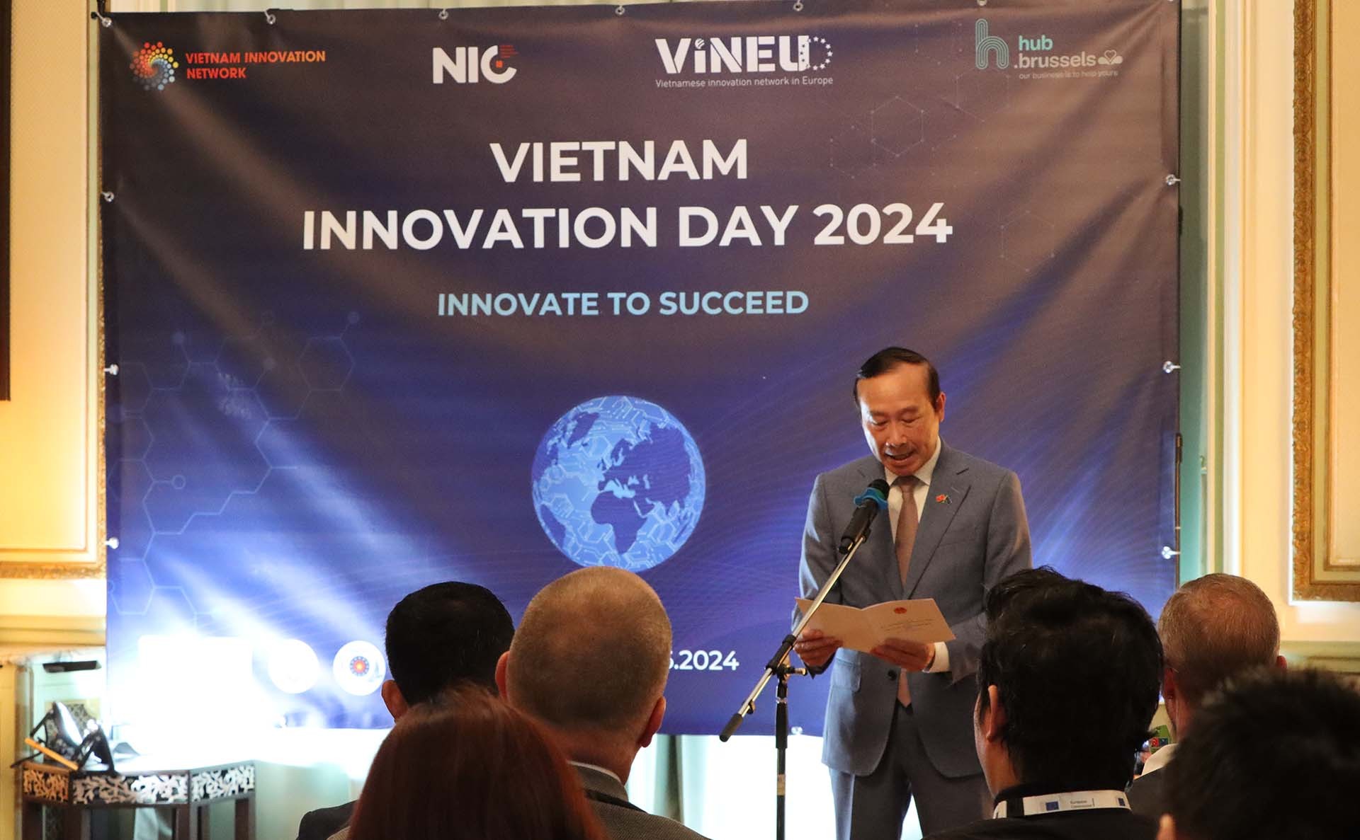 Đại sứ Nguyễn Văn Thảo phát biểu khai mạc sự kiện.