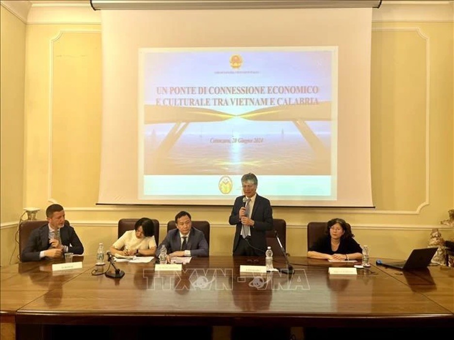 Vietnam eyes to enhance cooperation with Italy’s Calabria region
