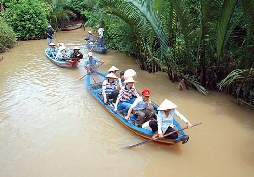 World Bank approves 107 million USD to enhance inland waterway safety in Vietnam