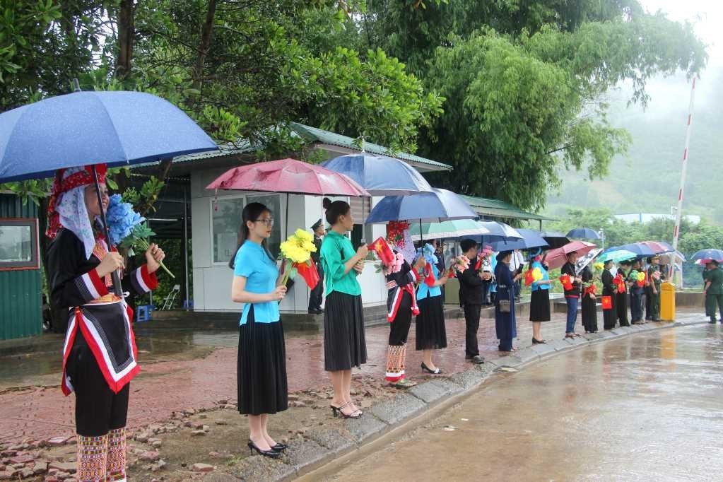 Lễ công bố mở chính thức cặp cửa khẩu song phương Hoành Mô (Việt Nam) - Động Trung (Trung Quốc)