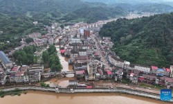 Trung Quốc ban hành cảnh báo mưa lớn mức nghiêm trọng nhất