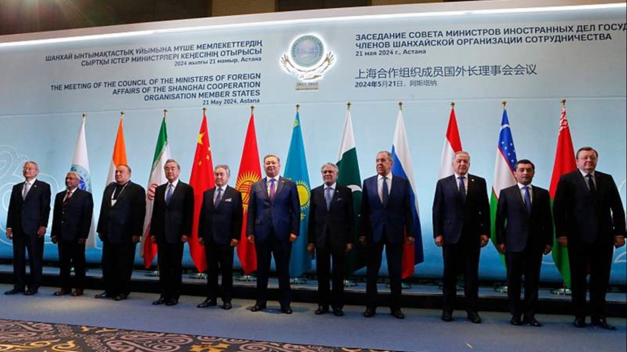 Ngoại trưởng các nước thành viên SCO chụp ảnh trước cuộc họp ở Astana, Kazakhstan, ngày 21/5/2024. (Nguồn: CFP)