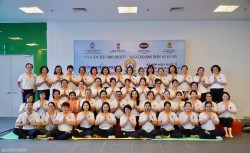 Thư thái với buổi đồng diễn Yoga tại Bộ Ngoại giao