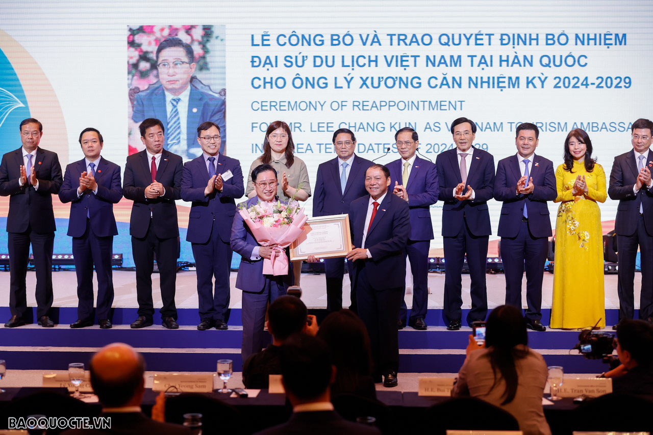 Lễ công bố và trao Quyết định bổ nhiệm Đại sứ Du lịch Việt Nam tại Hàn Quốc cho ông Lý Xương Căn nhiệm kỳ 2024-2029
