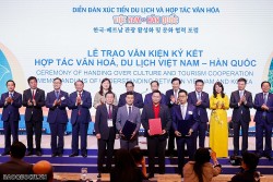 Thủ tướng dự Diễn đàn xúc tiến du lịch và hợp tác văn hóa Việt Nam-Hàn Quốc