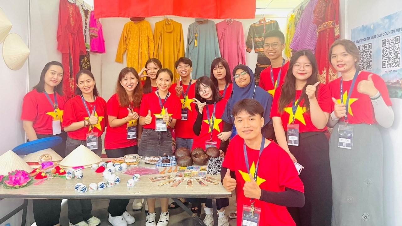 Lan tỏa hình ảnh Việt Nam tại Diễn đàn văn hóa thanh niên ASEAN