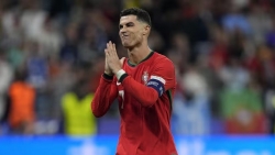Ronaldo xác nhận dự kỳ EURO cuối cùng, 'tuyên chiến' với tuyển Pháp