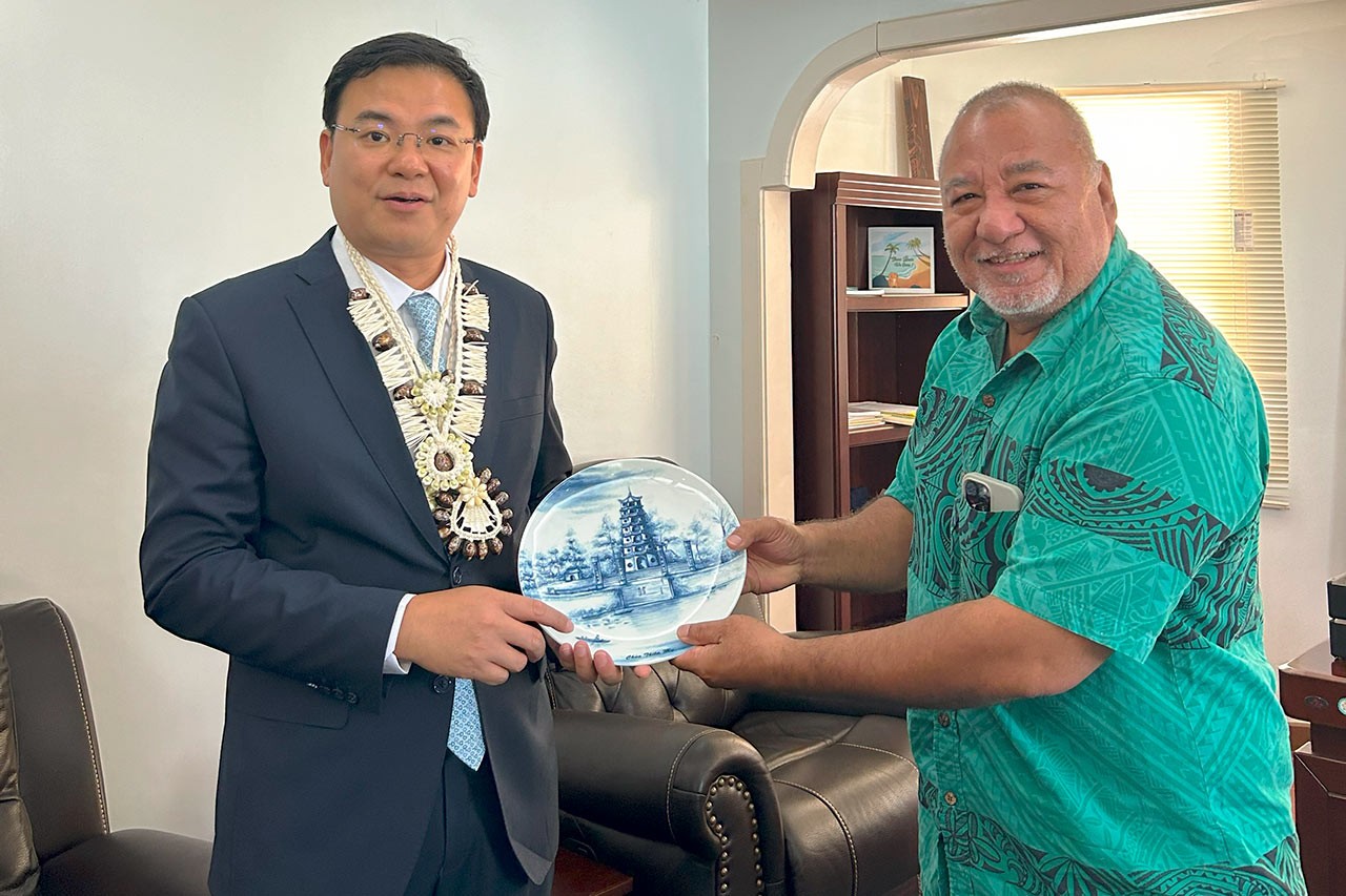 Đại sứ Phạm Quang Hiệu trình Thư ủy nhiệm lên Tổng thống Quần đảo Marshall