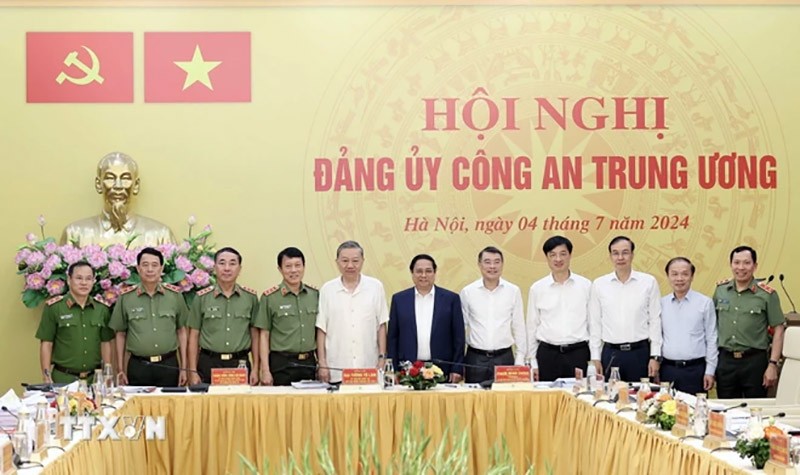 Chủ tịch nước Tô Lâm, Thủ tướng Phạm Minh Chính và các đại biểu. (Nguồn: TTXVN)