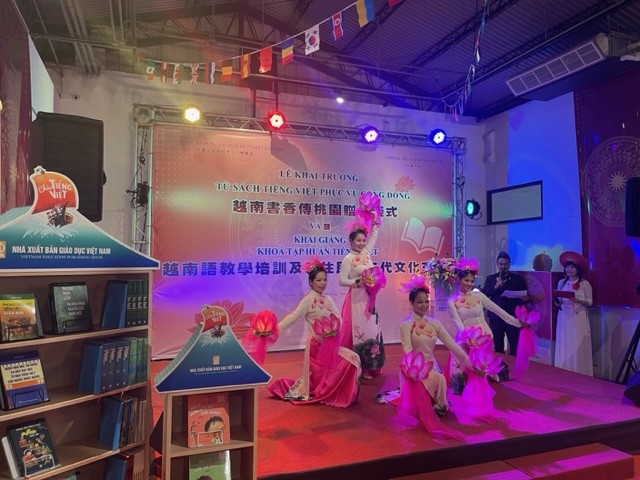 Tập huấn nghiệp vụ giảng dạy tiếng Việt cho giáo viên kiều bào tại Đài Loan