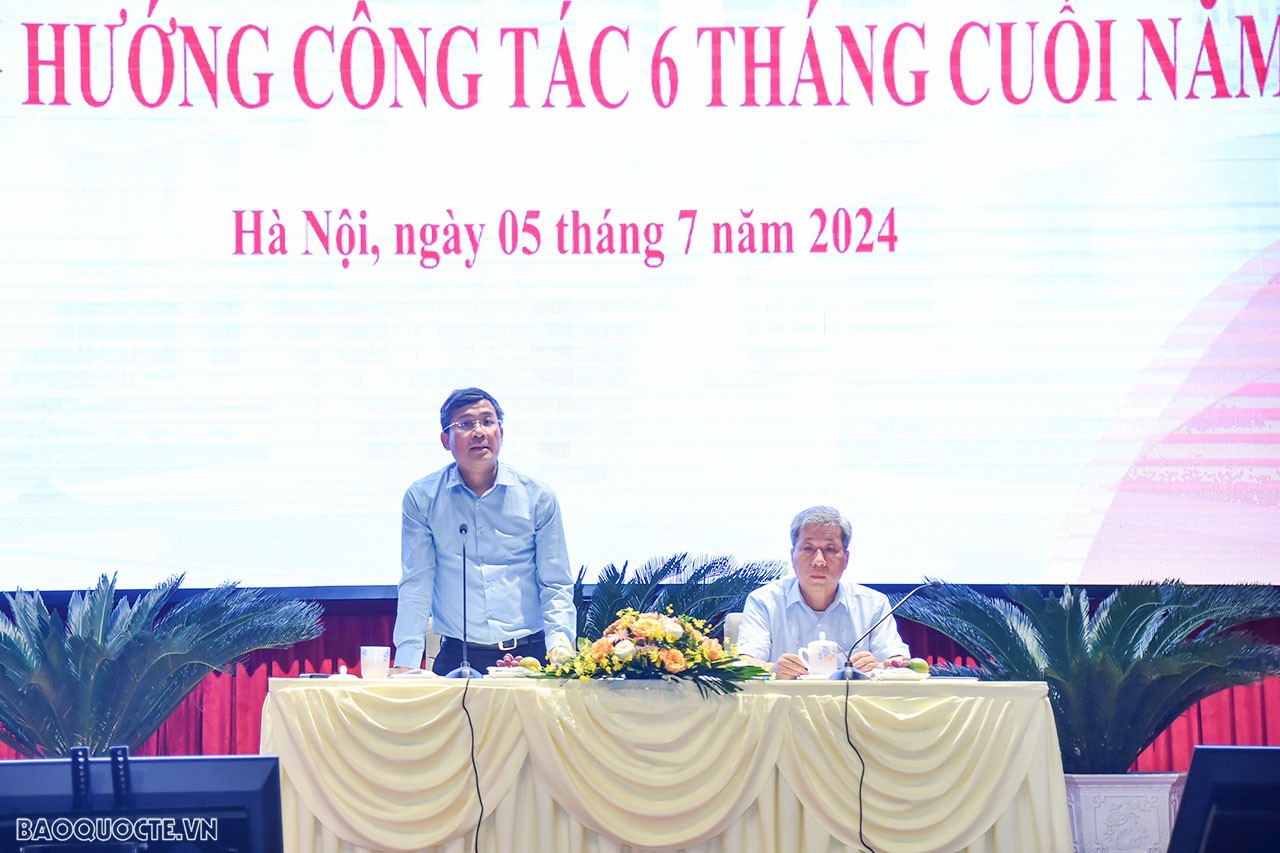 Bộ Ngoại giao sơ kết công tác 6 tháng, phát động phong trào thi đua nhân dịp 80 năm thành lập Ngành