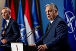 Thủ tướng Hungary cảnh báo NATO rời xa mục đích phòng thủ ban đầu, khả năng rơi vào nguy cơ tự diệt vong