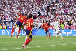 EURO 2024: Hơn 30.000 người ký đơn, yêu cầu đá lại trận Tây Ban Nha thắng Đức